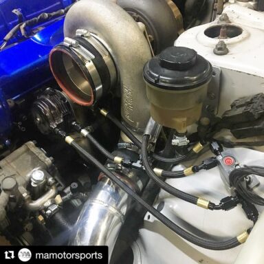 @mamotorsports 
Some wastegate line plumbing for this @emtronusa powered utilizing @xrpracing hoses and fittings. No lines popping off here