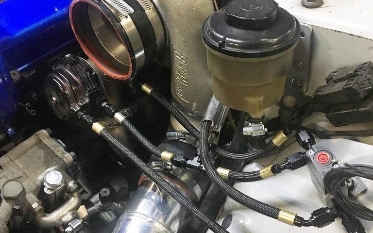 @mamotorsports 
Some wastegate line plumbing for this @emtronusa powered utilizing @xrpracing hoses and fittings. No lines popping off here