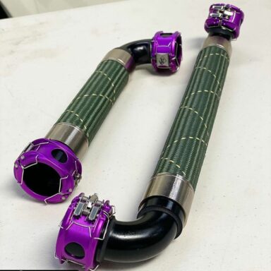 @amgfueldesign
・・・
@xrpracing HS79 hose with purple hydraflow clamshells on @parkers.dad15 RSX radiator hoses